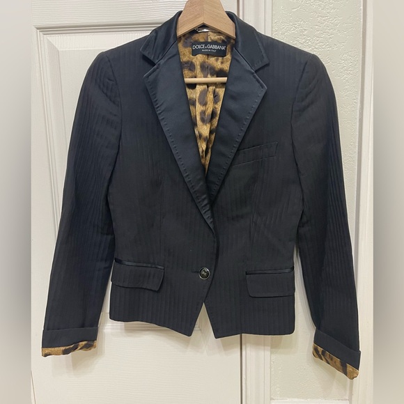 VINTAGE DOLCE & GABBANA BLACK WOMEN'S JACKET WITH LEOPARD LINING - Picture 15 of 16